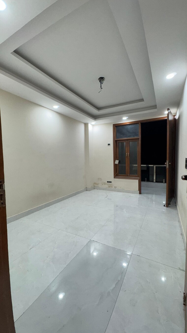 Room, chattarpur 3 Bedroom 1200 Sq.Ft. Builder Floor In Chattarpur Delhi 9314280