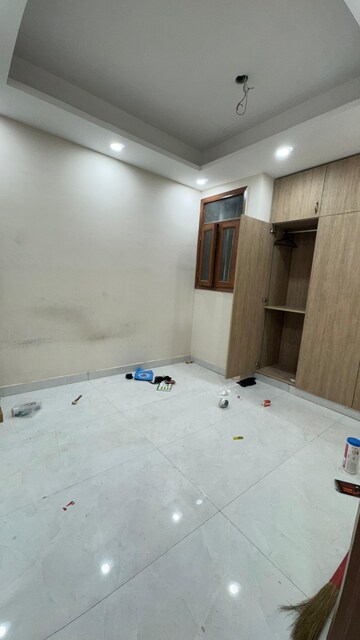 Room in 3 BHK Builder Floor at Chattarpur – for Rent