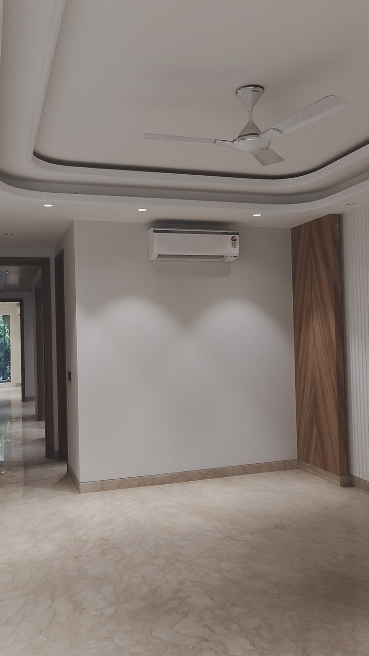 Room, greater kailash i 4 Bedroom 3600 Sq.Ft. Builder Floor In Greater Kailash I Delhi 9314272