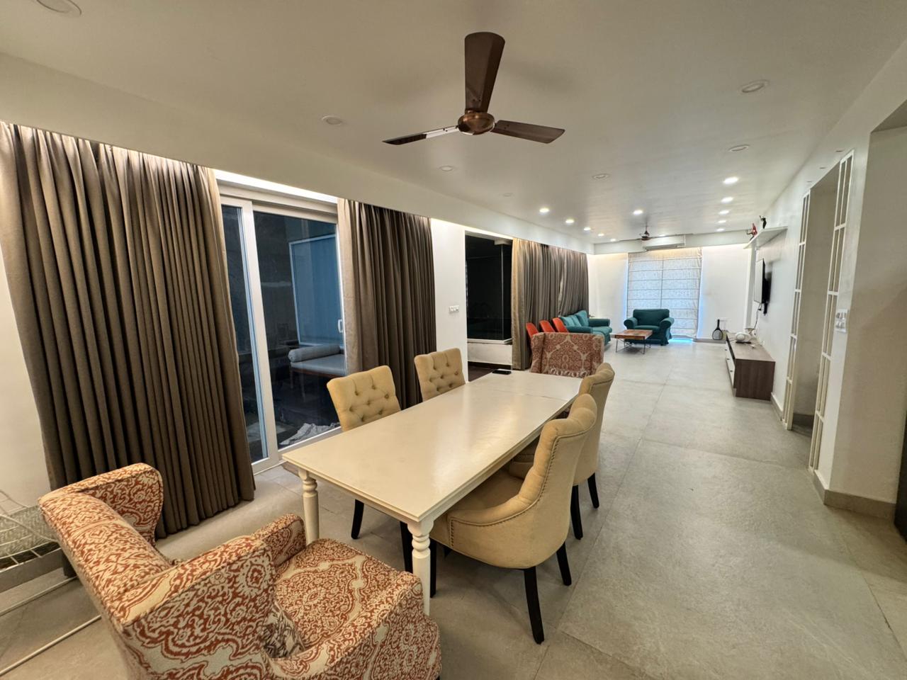 3 BHK + Servant Room 4600 Sq.Ft. Apartment in O2 Square Residences