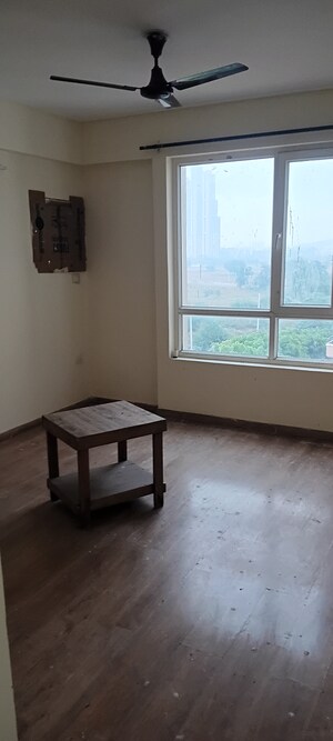 Furnished Amenities in 3 BHK Apartment at Umang Monsoon Breeze Phase I, Sector 78 – for Rent