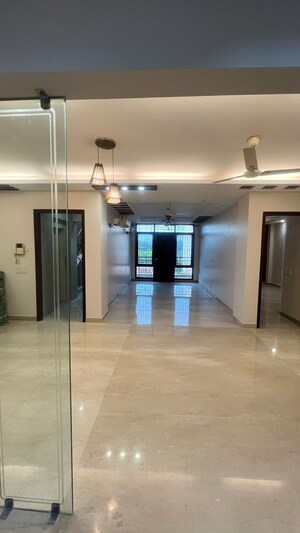 3 BHK Builder Floor For Rent in Shivalik Colony