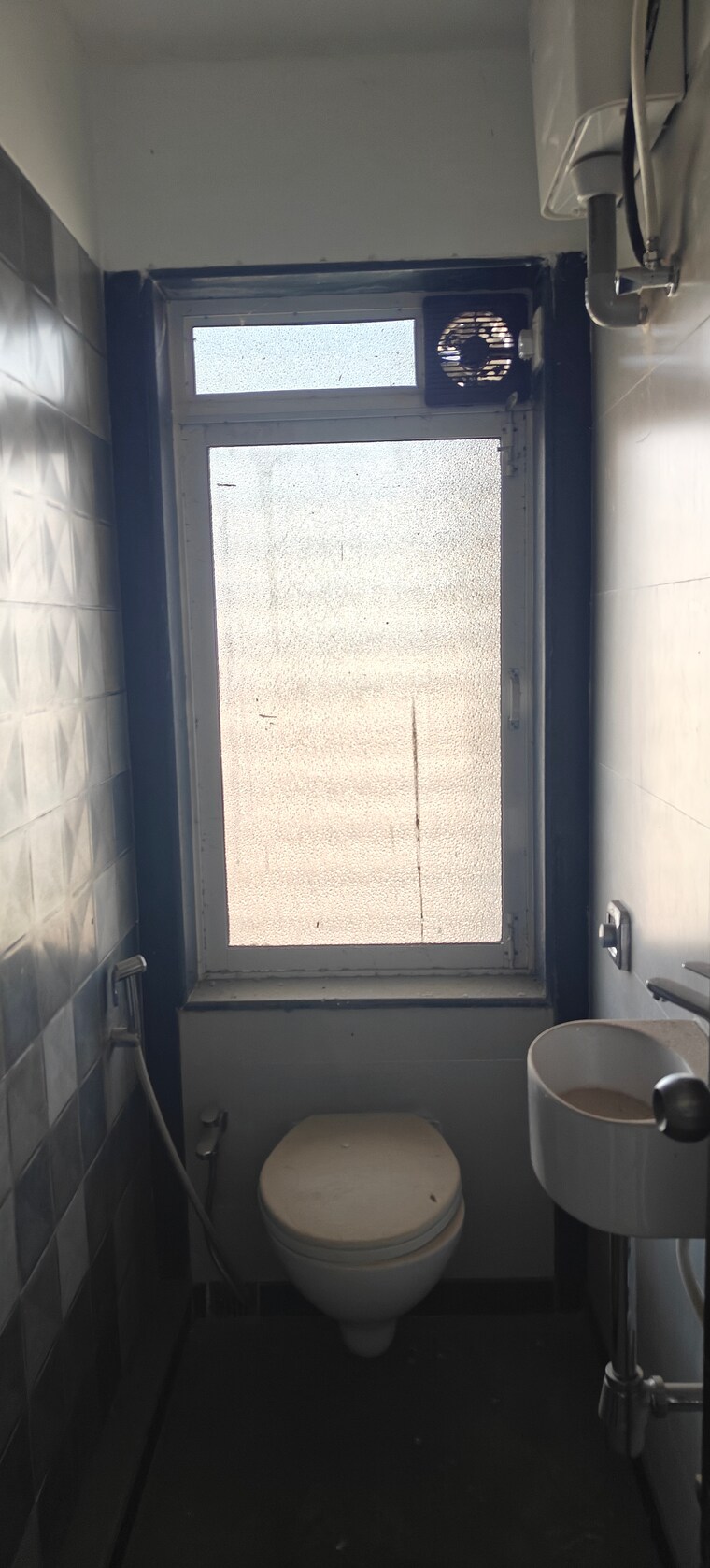 Bathroom, key-tech-park Commercial Office Space 480 Sq.Ft. In Andheri West Mumbai 9314315