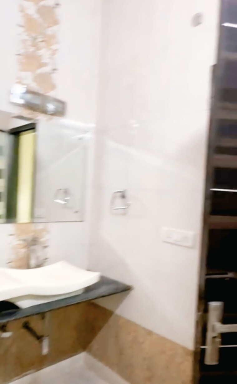 Washroom, old rajinder nagar 2 Bedroom 1120 Sq.Ft. Builder Floor In Old Rajinder Nagar Delhi 9314365