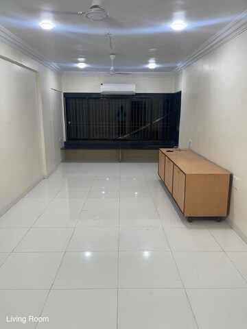  3 BHK Apartment at Santacruz West – for Rent