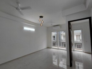 3.5 BHK Apartment For Rent in Sector 65