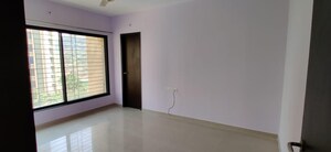 Room in 3 BHK Apartment at Pride World City Brooklyn, Charholi Budruk – for Rent