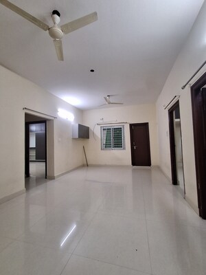Living Room in 3 BHK Apartment at Kondapur – for Rent