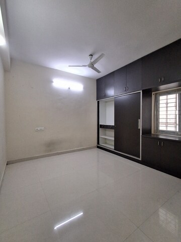 Bedroom in 3 BHK Apartment at Kondapur – for Rent