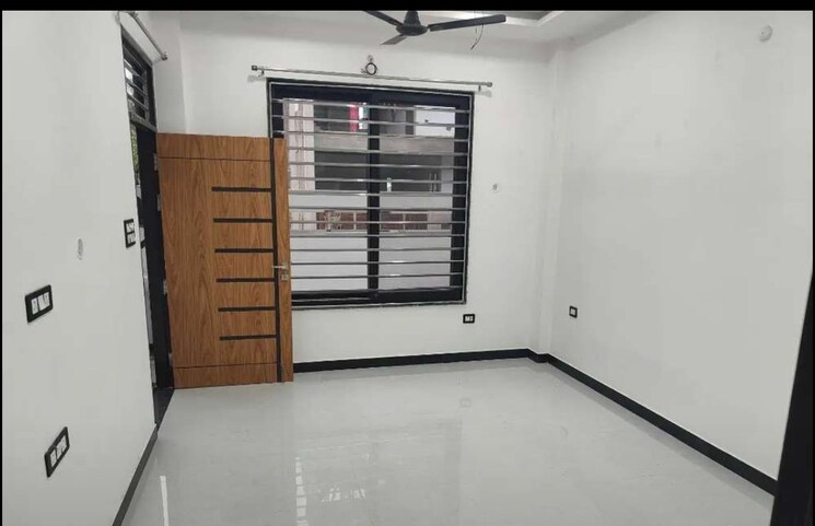 Room, sultanpur road 3 Bedroom 1200 Sq.Ft. Independent House In Sultanpur Road Lucknow 9314511