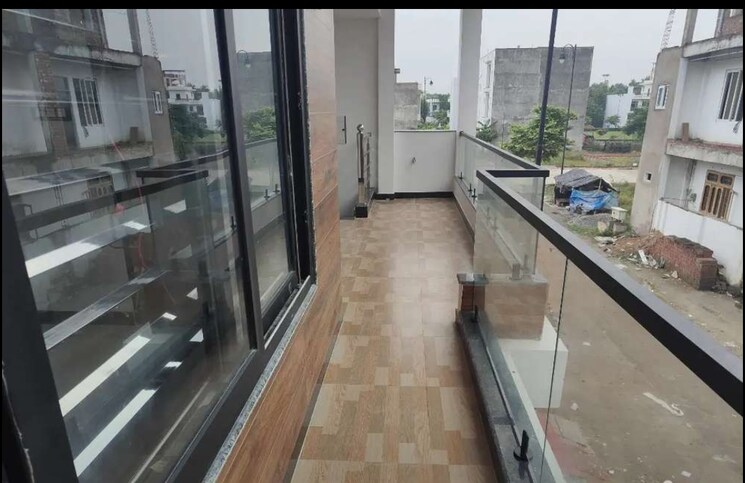 Balcony, sultanpur road 3 Bedroom 1200 Sq.Ft. Independent House In Sultanpur Road Lucknow 9314511