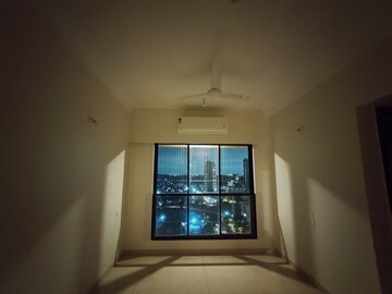 Room in 2 BHK Apartment at K Raheja Raheja Residency, Malad East – for Rent