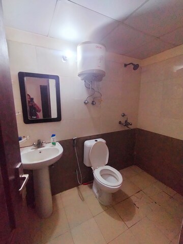 Team Area in  Pg at Sector 75 – for Rent