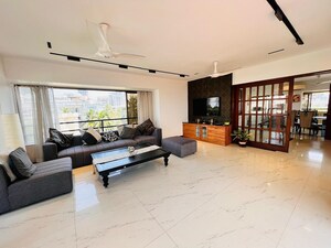 Living Room in 3 BHK Apartment at Bandra West – for Rent