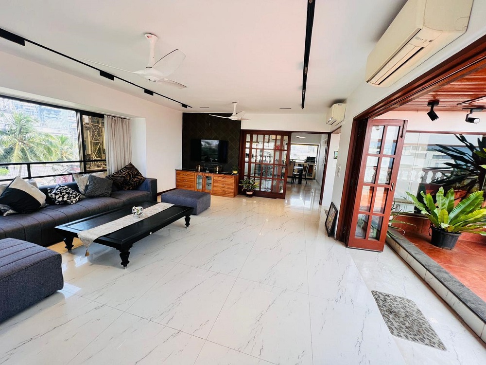 3 BHK + Servant Room Apartment For Rent in Bandra West