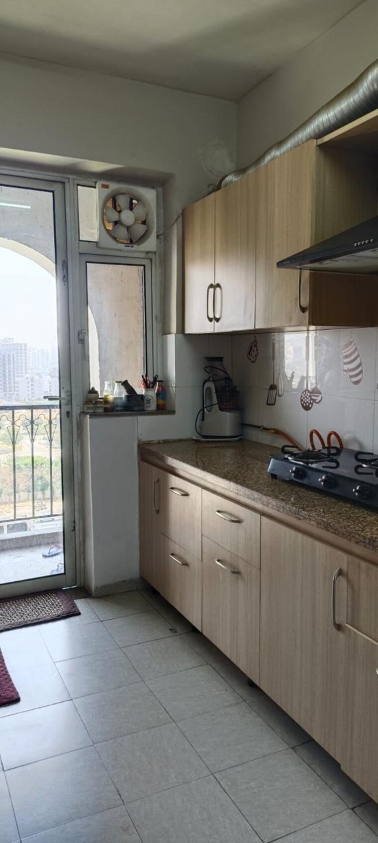 Kitchen, dlf-new-town-heights-iii 3.5 Bedroom 1930 Sq.Ft. Apartment In Sector 91 Gurgaon 9314559