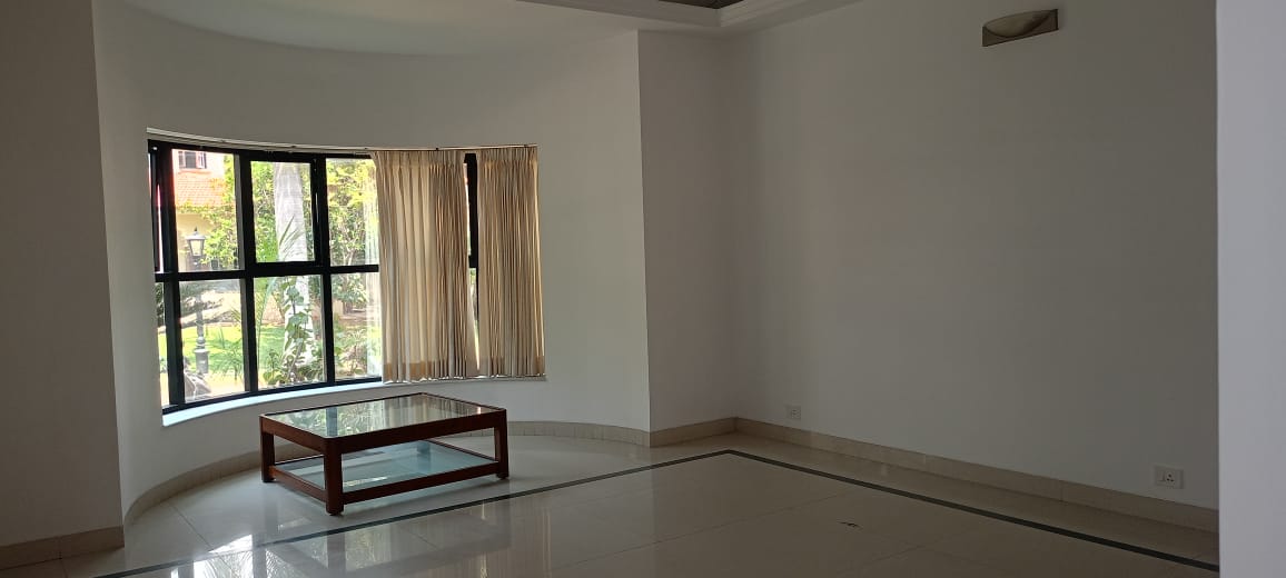 4 BHK + Servant Room 4111 Sq.Ft. Apartment in Prestige White Meadows Villas