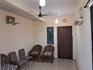 1 BHK Apartment For Rent in Bandra West