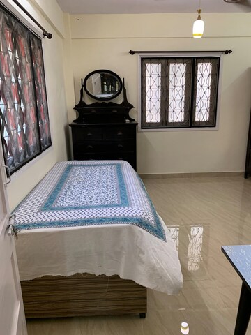 Bedroom in 1 BHK Apartment at Bandra West – for Rent