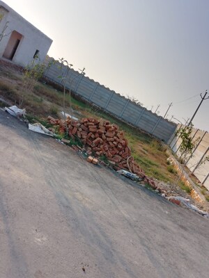 Swimming Pool in  Plot at JDIA Dream City, Jewar – for Sale