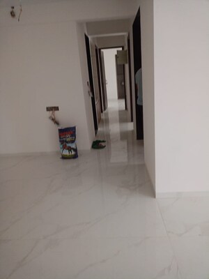 Room in 3 BHK Apartment at Seawoods – for Rent