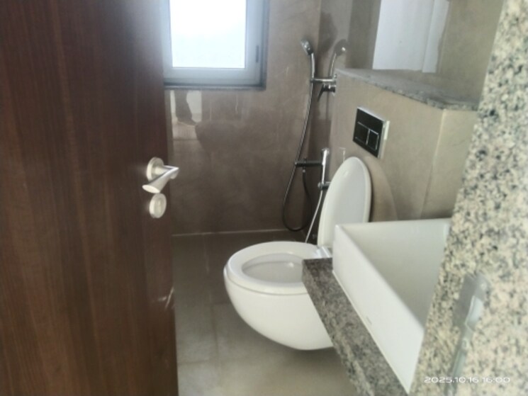 Bathroom, sunteck-city-avenue-4 2 Bedroom 644 Sq.Ft. Apartment In Goregaon West Mumbai 9314634