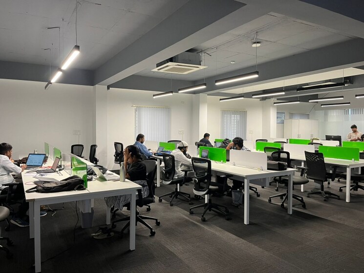  Parking, hsr layout Commercial Office Space 1700 Sq.Ft. In Hsr Layout Bangalore 9314672