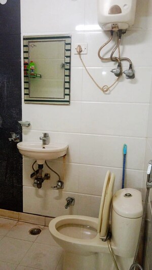 Bathroom in 1 BHK Builder Floor at Lajpat Nagar – for Rent