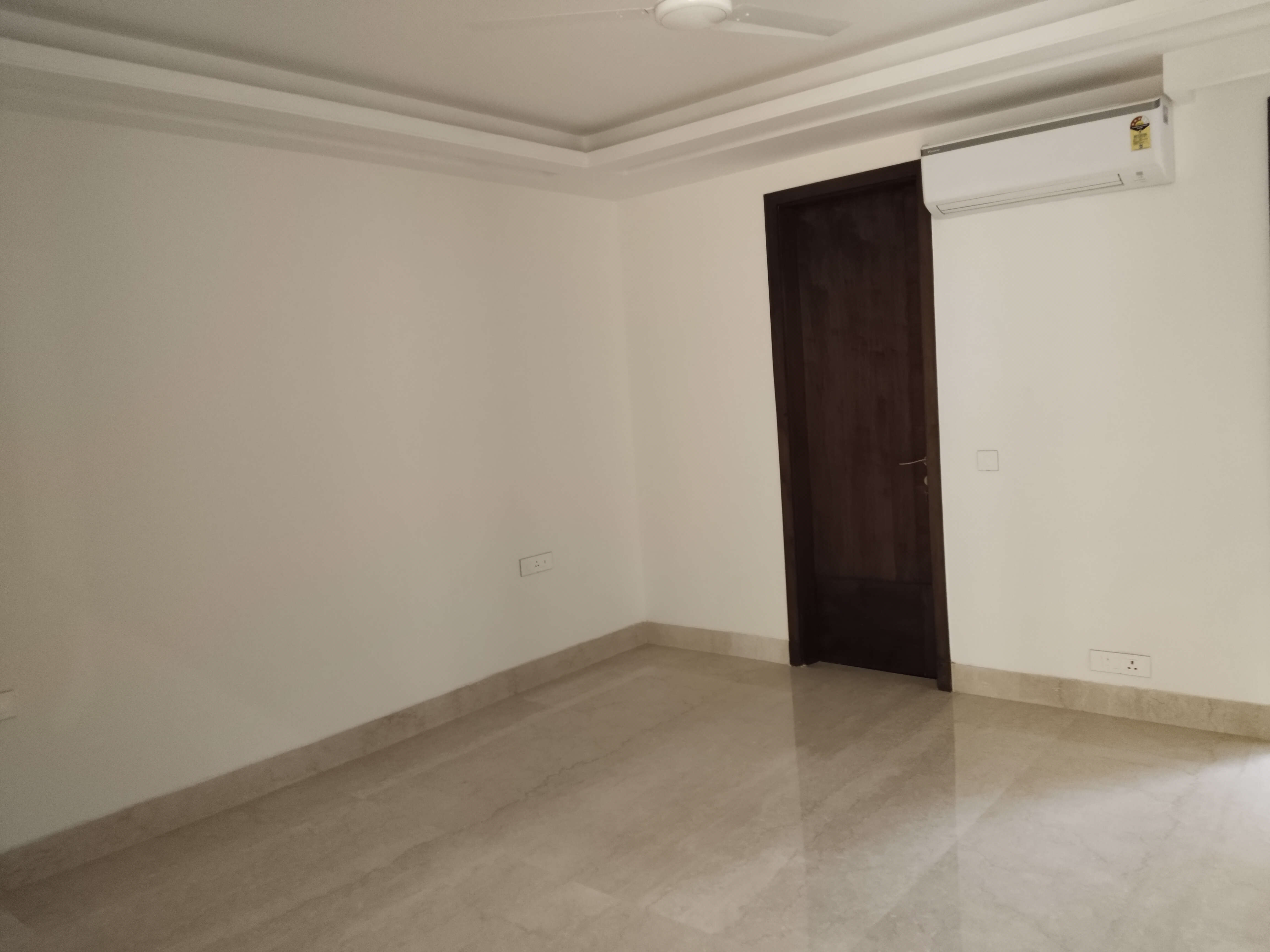 4 BHK + Pooja Room Builder Floor For Rent in Jasola Vihar 