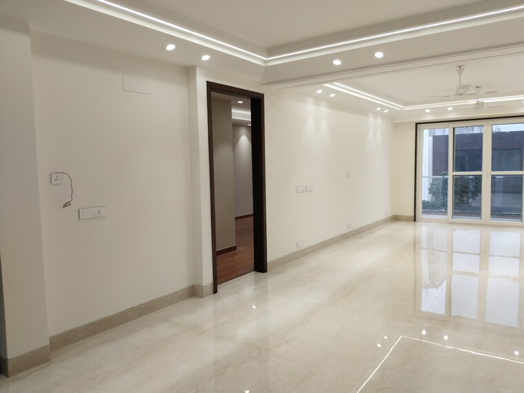 Room, jasola vihar 4 Bedroom 3000 Sq.Ft. Builder Floor In Jasola Vihar Delhi 9314703