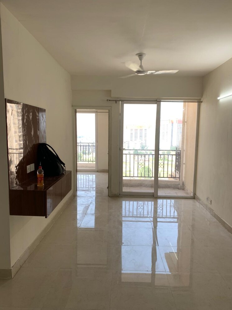 Room, signature-global-prime 2 Bedroom 573 Sq.Ft. Apartment In Sector 63a Gurgaon 9314674