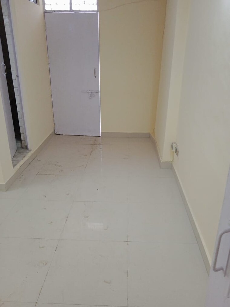 Room, lajpat nagar 2 Bedroom 900 Sq.Ft. Builder Floor In Lajpat Nagar Delhi 9314744