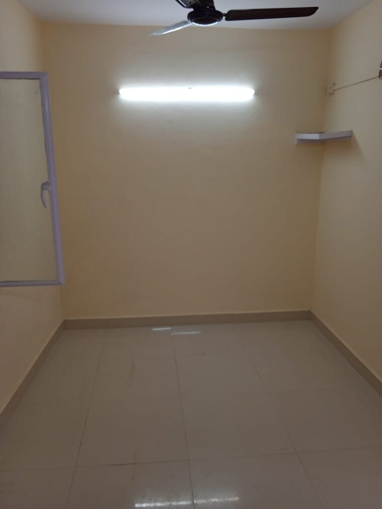 Room, lajpat nagar 2 Bedroom 900 Sq.Ft. Builder Floor In Lajpat Nagar Delhi 9314744