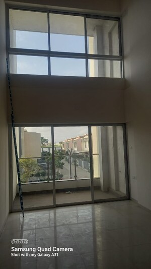 Room in 2 BHK Apartment at Gera World of Joy, Kharadi – for Rent