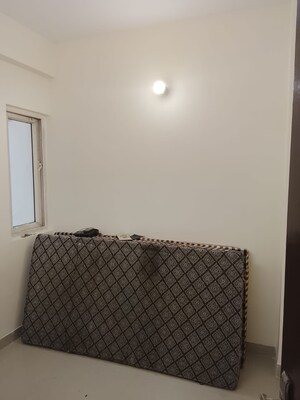 Room in 2.5 BHK Apartment at Victoryone Central, Sector 12 Greater Noida – for Sale