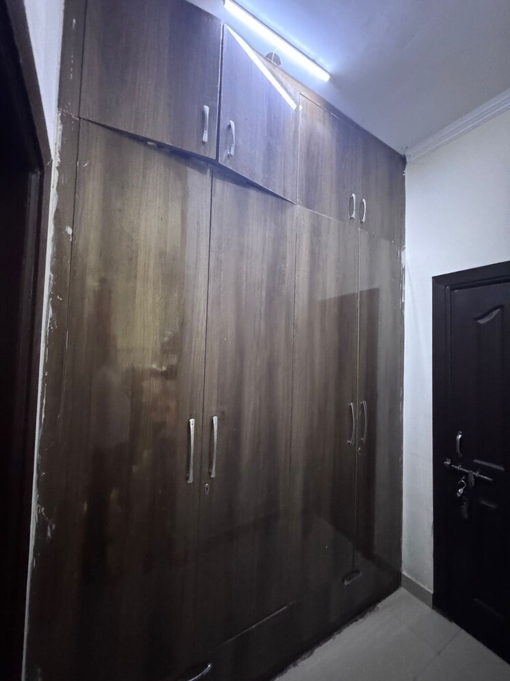 undefined, victoryone-central 2.5 Bedroom 1250 Sq.Ft. Apartment In Sector 12 Greater Noida Greater Noida 9314785