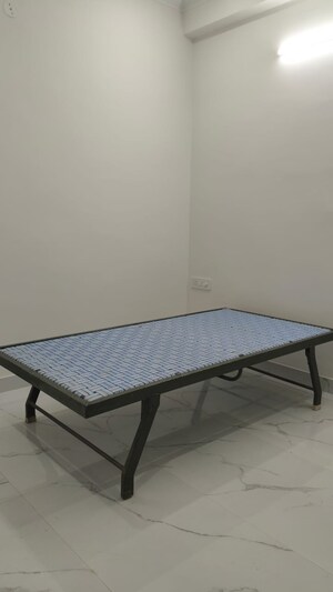 Bedroom in 2 BHK Builder Floor at Sector 45 – for Rent