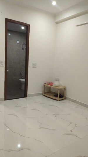 Bathroom in 2 BHK Builder Floor at Sector 45 – for Rent