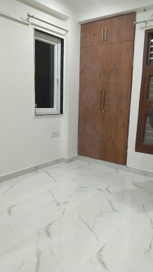 2 BHK Builder Floor For Rent in Sector 45