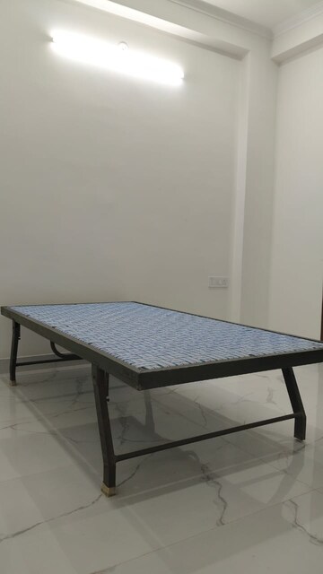 Bedroom in 2 BHK Builder Floor at Sector 45 – for Rent