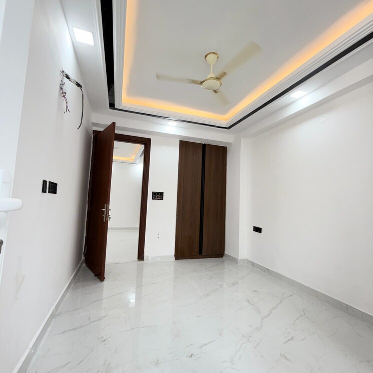 Room, palm-residency-chhatarpur 2 Bedroom 950 Sq.Ft. Apartment In Rajpur Khurd Extension Delhi 9314911
