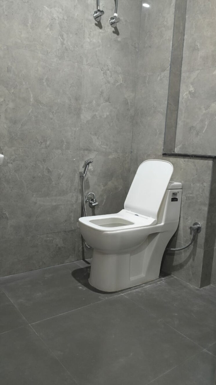 Bathroom, sector 45 2 Bedroom 1150 Sq.Ft. Builder Floor In Sector 45 Gurgaon 9314905