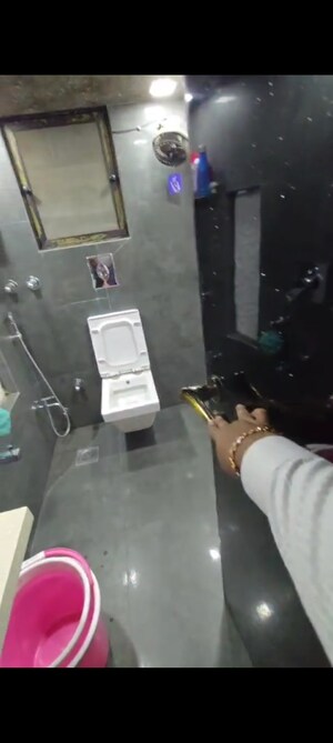 Attached Bathroom in 4 BHK Apartment at Sadguru CHS Dahisar East, Dahisar East – for Sale