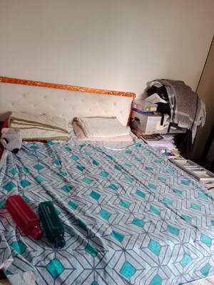 Bedroom in 2 BHK Apartment at Sai Shradha Phase 1, Dahisar East – for Rent