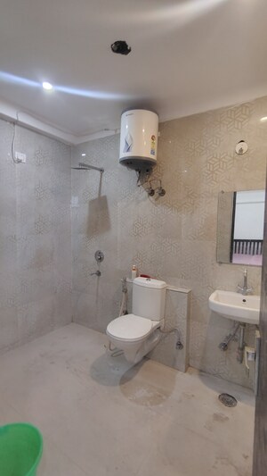 Bathroom in 3 BHK Builder Floor at M3M Atrium, Sector 57 – for Rent