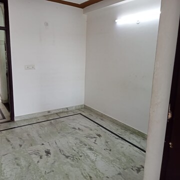 Room in 1.5 BHK Builder Floor at Adchini – for Rent