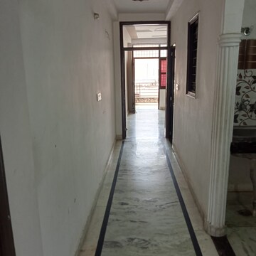 Building Lobby in 1.5 BHK Builder Floor at Adchini – for Rent