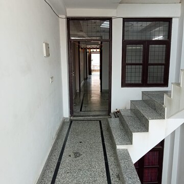 Building Lobby in 1.5 BHK Builder Floor at Adchini – for Rent