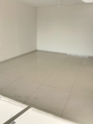 Room in 3 BHK Apartment at Shapoorji Pallonji Joyville Gurgaon, Sector 102 – for Rent