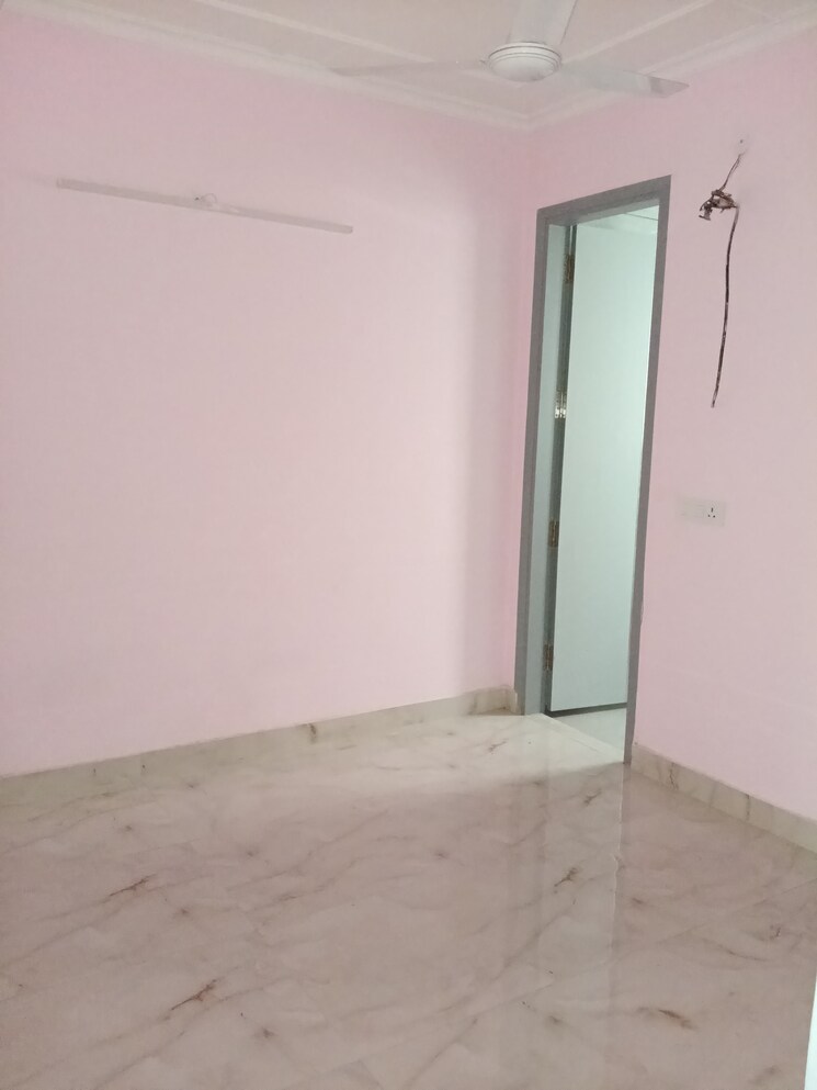 Room, chattarpur 1 Bedroom 450 Sq.Ft. Builder Floor In Chattarpur Delhi 9315080